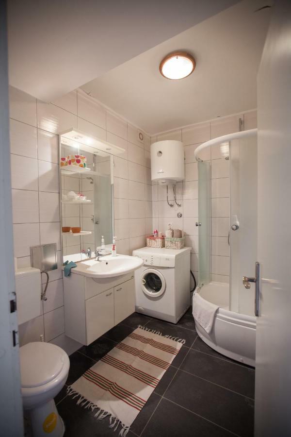 Riverview Apartment Осієк Екстер'єр фото