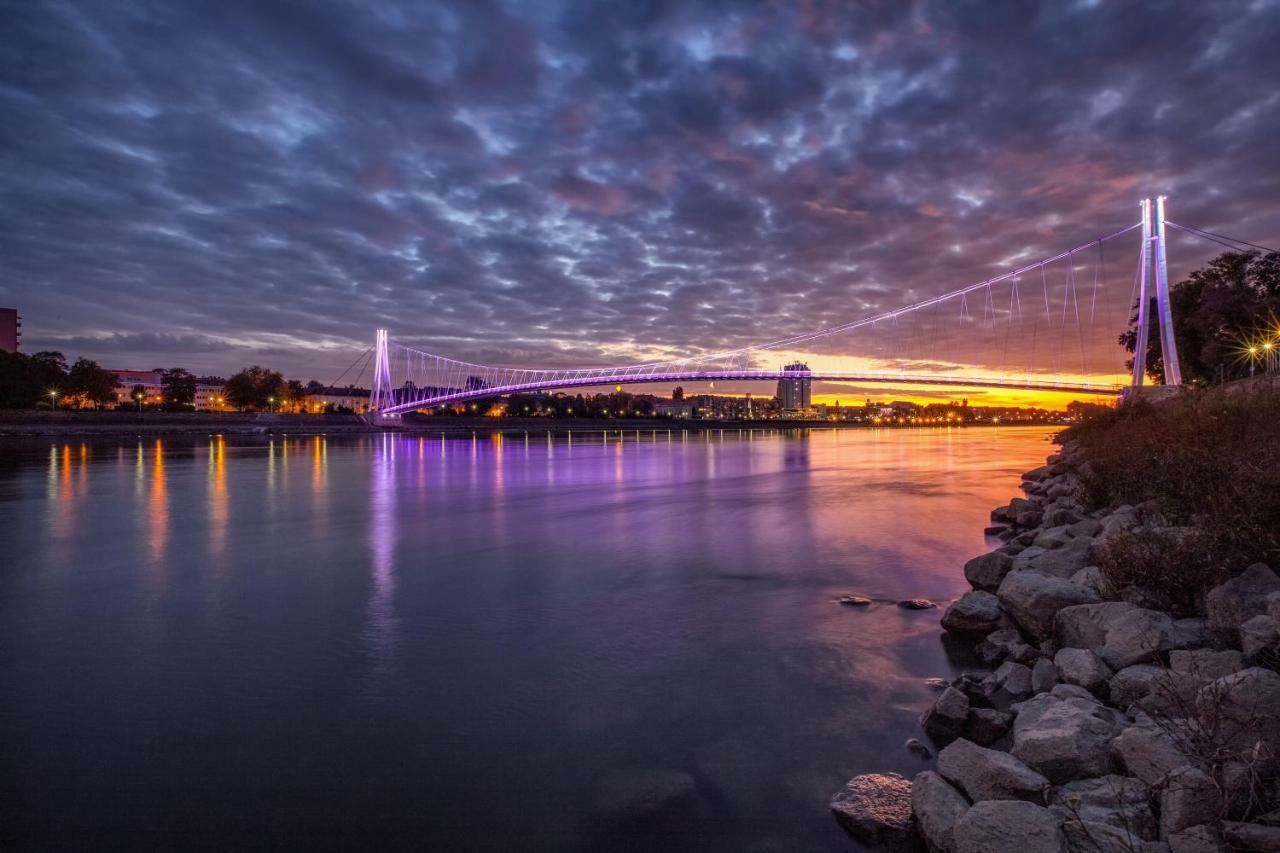 Riverview Apartment Осієк Екстер'єр фото