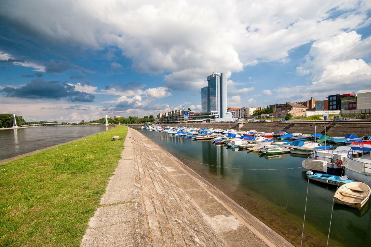 Riverview Apartment Осієк Екстер'єр фото